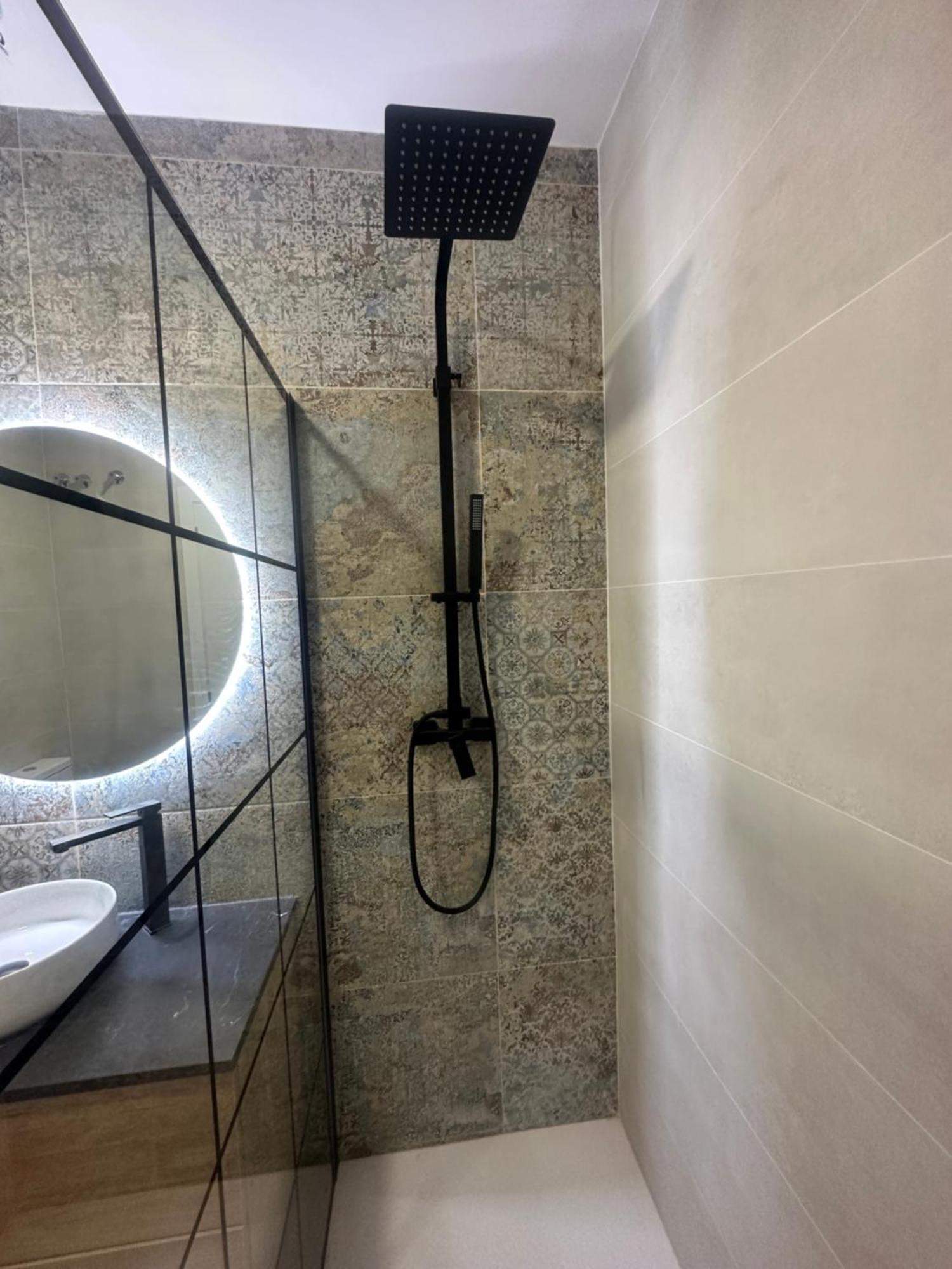 Portobeach Valencia Suites Экстерьер фото