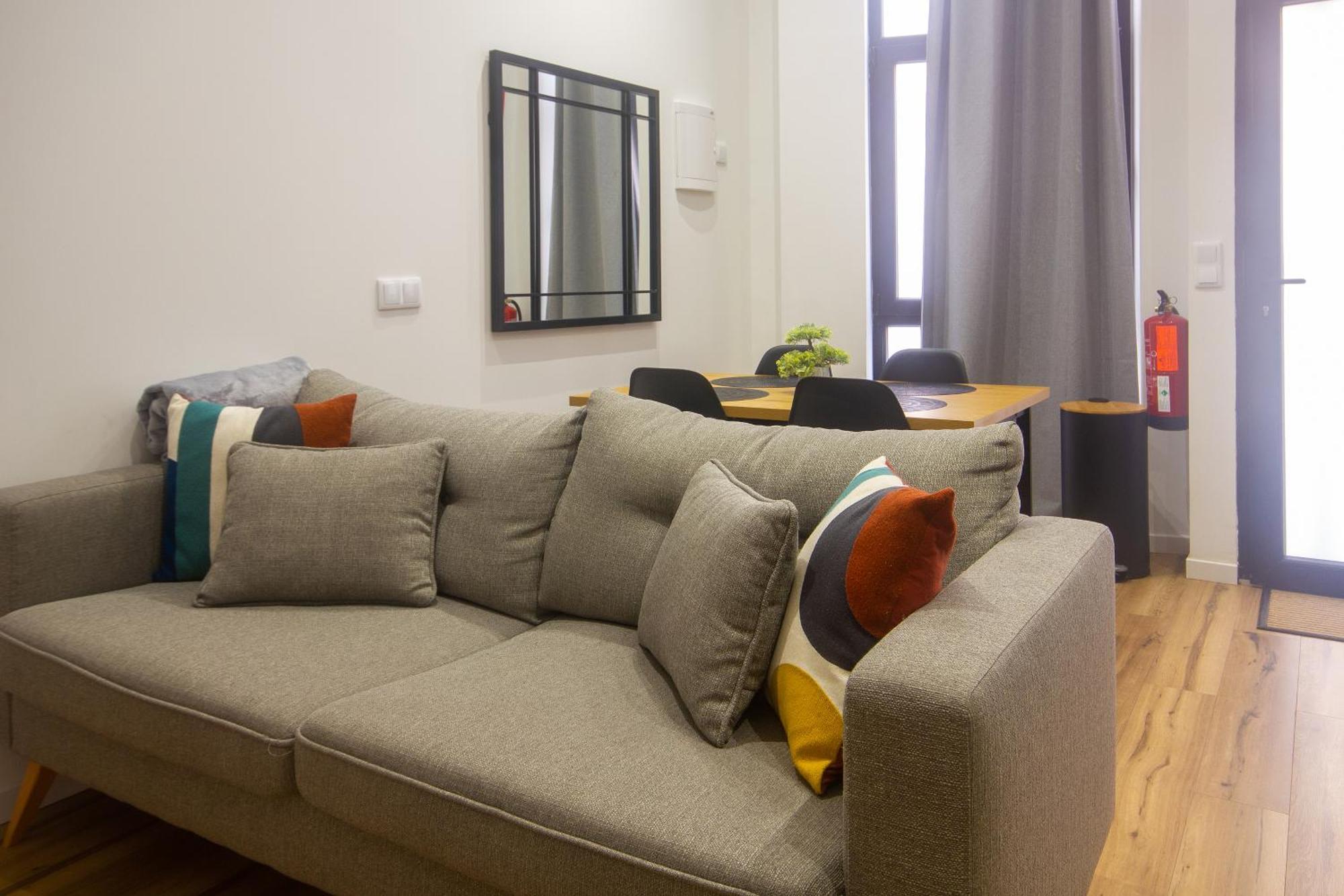 Portobeach Valencia Suites Экстерьер фото
