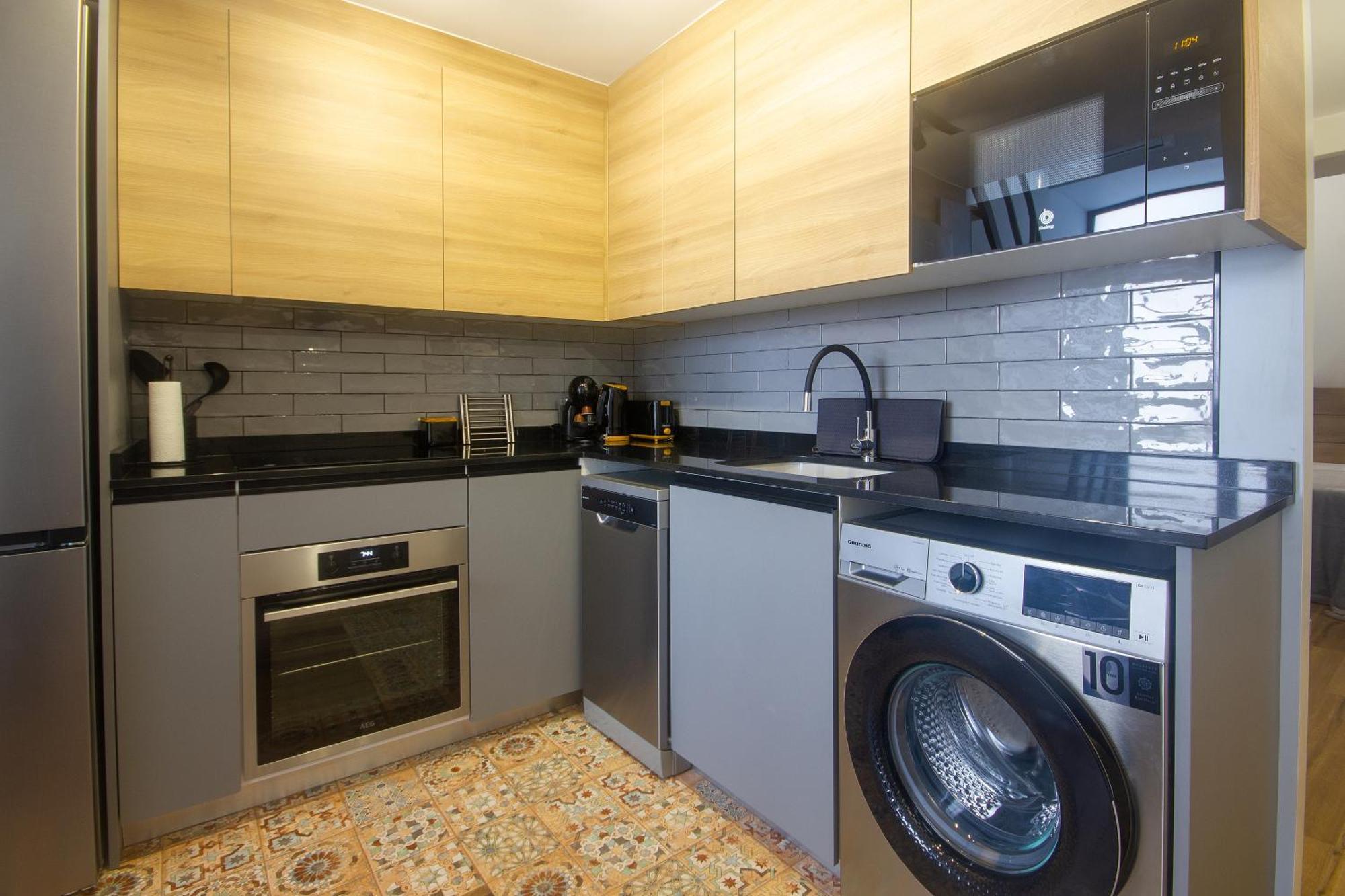 Portobeach Valencia Suites Экстерьер фото